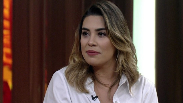  Naiara Azevedo registra caso de violência doméstica em delegacia de Goiânia