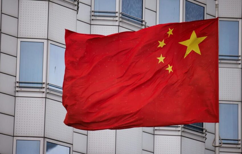  Quatro professores de universidade dos EUA são esfaqueados na China 