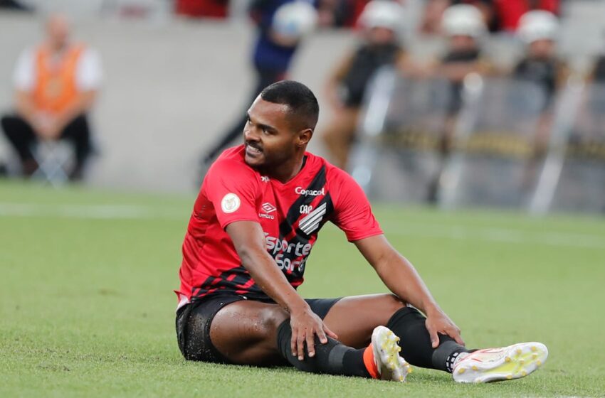  Athletico tem desfalques para encarar o Vitória; veja a provável escalação