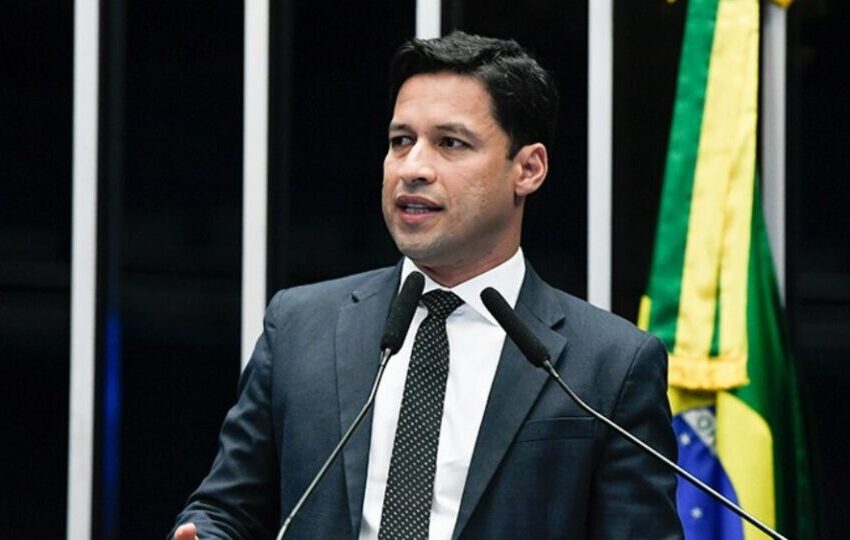  Relator retira de votação trecho que taxa importados até US$ 50: “não é o momento ideal”