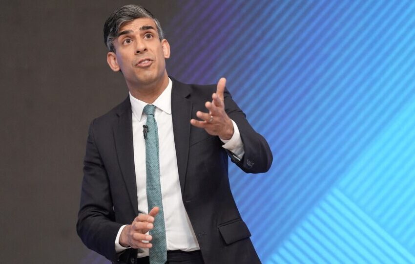  Sunak diz que voto na direita nacionalista dará eleição para os trabalhistas