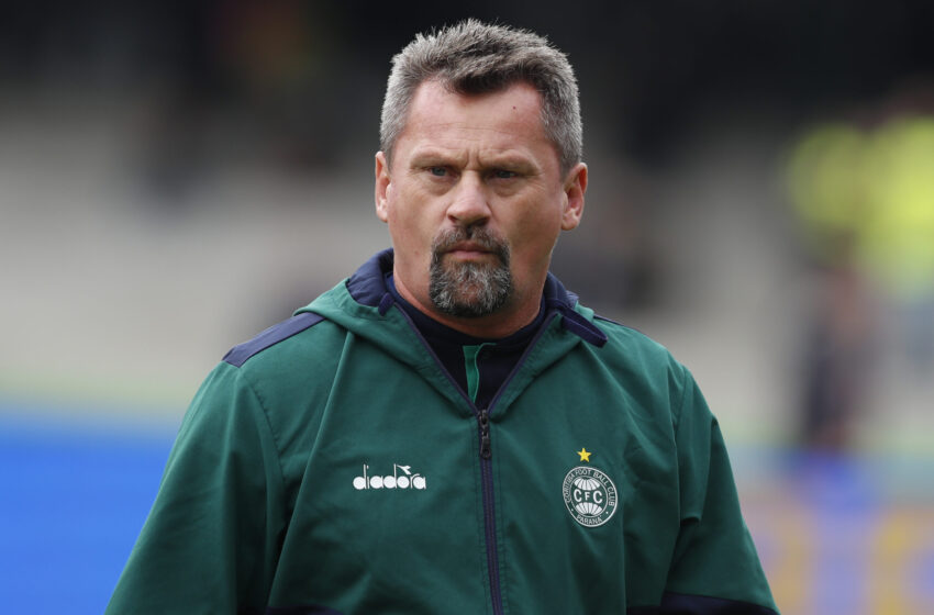  Coritiba anuncia saída do técnico Fábio Matias após oito jogos