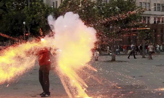  Justiça reduz pena de condenado por morte de cinegrafista em protesto
