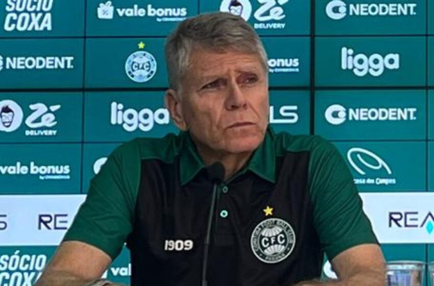  Coritiba anuncia a saída de Paulo Autuori