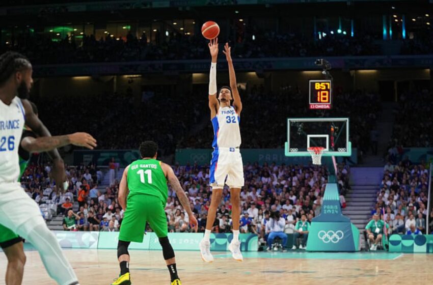  Castigado por gigante, Brasil perde para a França na estreia no basquete