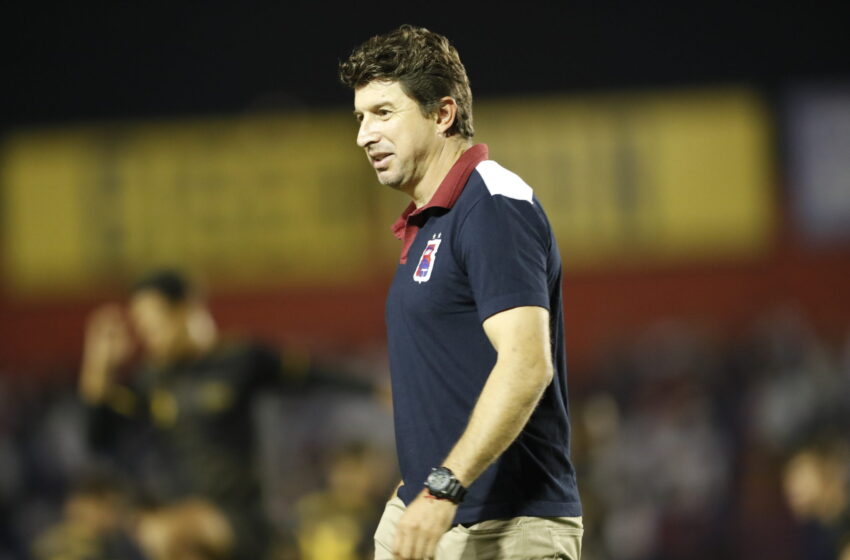  Tcheco abre o jogo sobre os bastidores da conquista do Paraná Clube