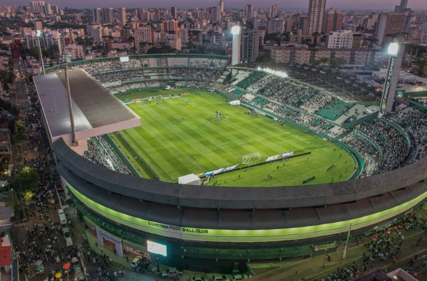  Seleção brasileira vai jogar no Couto Pereira em setembro; veja detalhes