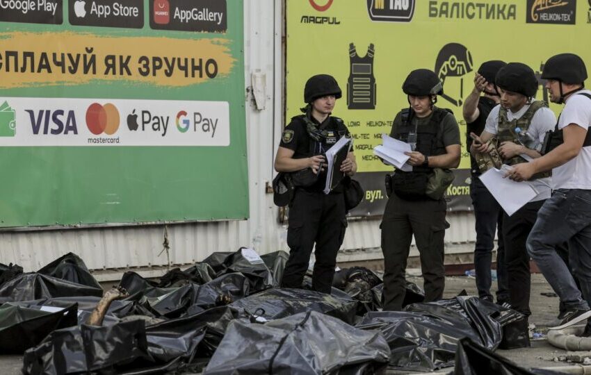  Ataque russo contra shopping próximo de Donetsk deixa 11 mortos, diz Ucrânia