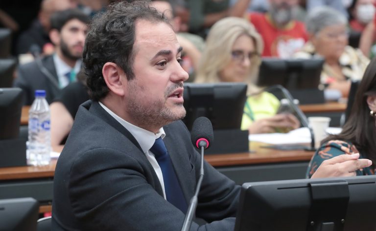  Conselho de Ética aprova abertura de processo contra o deputado Glauber Braga