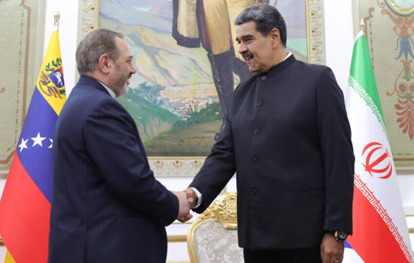 Venezuela e Irã assinam novos acordos e Maduro destaca “nova etapa” na parceria