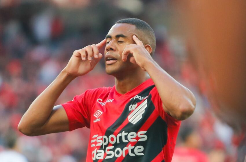  Athletico aceita proposta, e volante Erick será vendido a clube da Série A