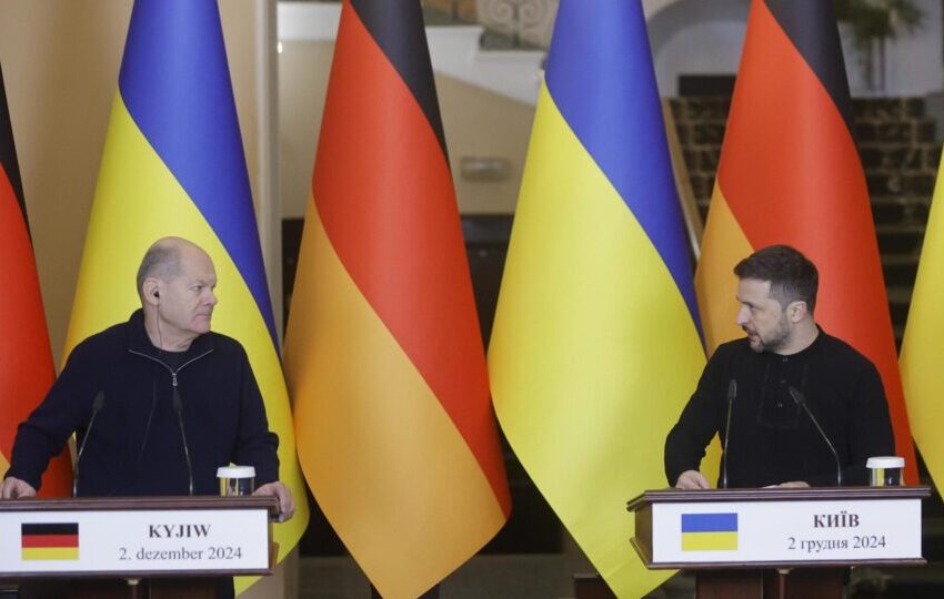 Chanceler da Alemanha se reúne com Zelensky e reafirma apoio à Ucrânia diante da invasão russa