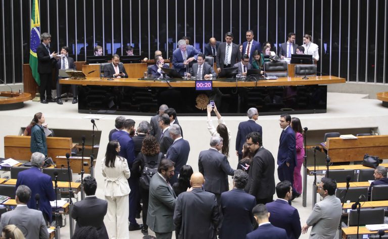 Proposta que facilita pagamento de dívidas de partidos políticos foi destaque em 2024
