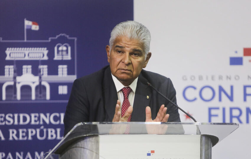  Panamá rebate comentário de Trump e diz que canal pertence ao país