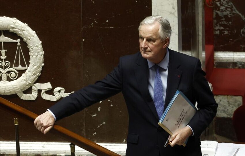  Pela primeira vez em 62 anos, Parlamento da França aprova destituição de premiê