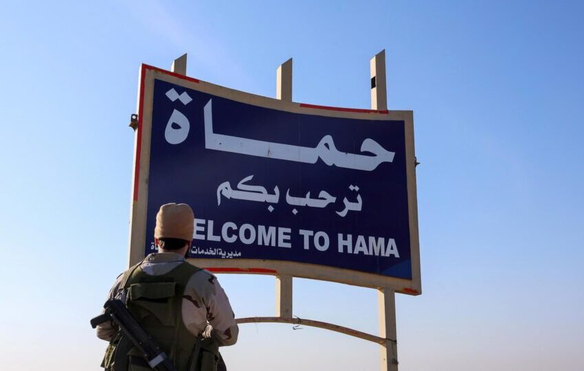  Rebeldes anunciam que tomaram cidade de Hama; exército da Síria reconhece retirada