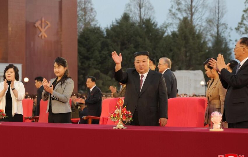  Coreia do Norte chama Sul de “fantoche” e diz que Seul está “paralisada e caótica” após lei marcial
