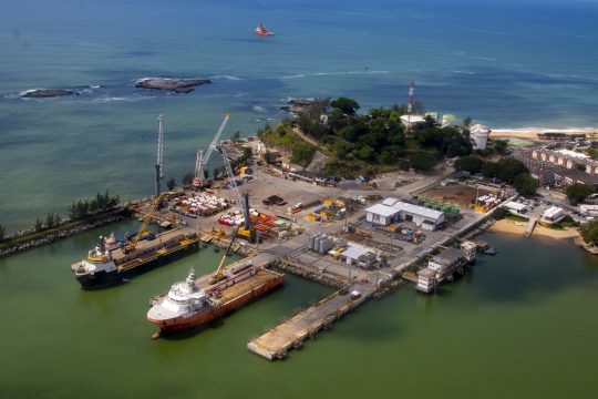  Empresa oferece 300 vagas de emprego em Macaé na área de manutenção e offshore