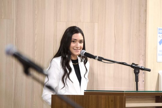  Thamires Rangel se posiciona como vereadora independente após posse em Campos