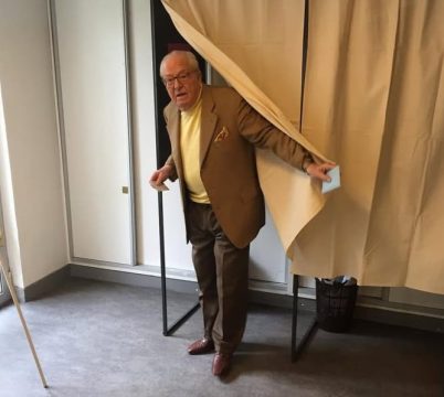  Jean-Marie Le Pen, fundador da extrema direita moderna na França, morre aos 96 anos