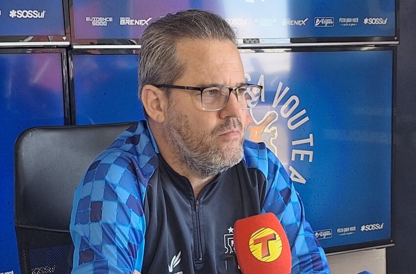  Técnico cita lema do Palmeiras para definir Paraná Clube no Estadual