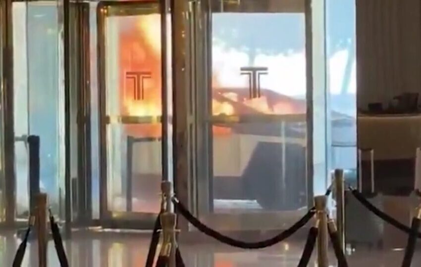  Carro da Tesla explode em frente a hotel de Trump em possível ato terrorista; veja o vídeo