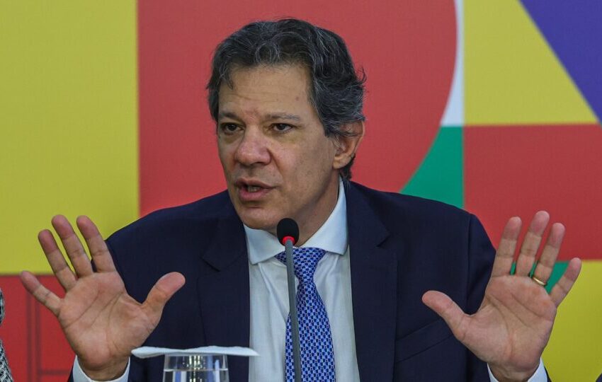  Quem ganha dois salários-mínimos fica sem abono salarial a partir de 2026