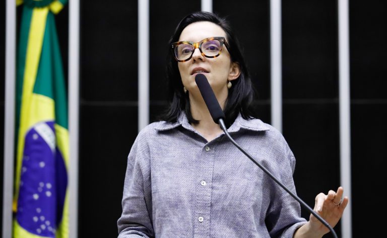  Comissão aprova proposta que amplia legislação de combate à violência política contra a mulher