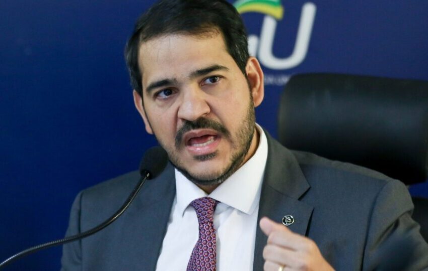  AGU pede que Polícia Federal investigue fake news sobre o Pix