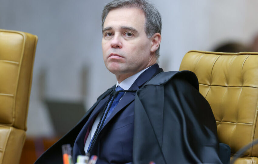  Mendonça proíbe atuação nacional de bets credenciadas à Loterj