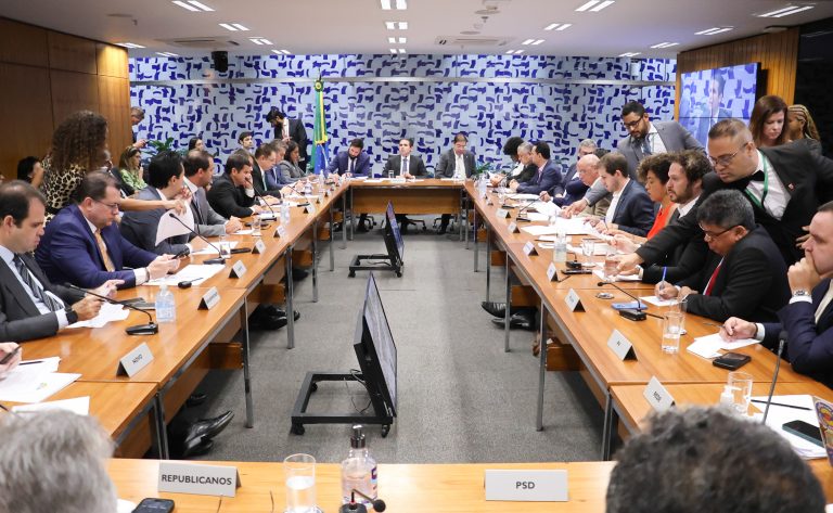  Líderes definem procedimentos para votações em Plenário e definição de pautas