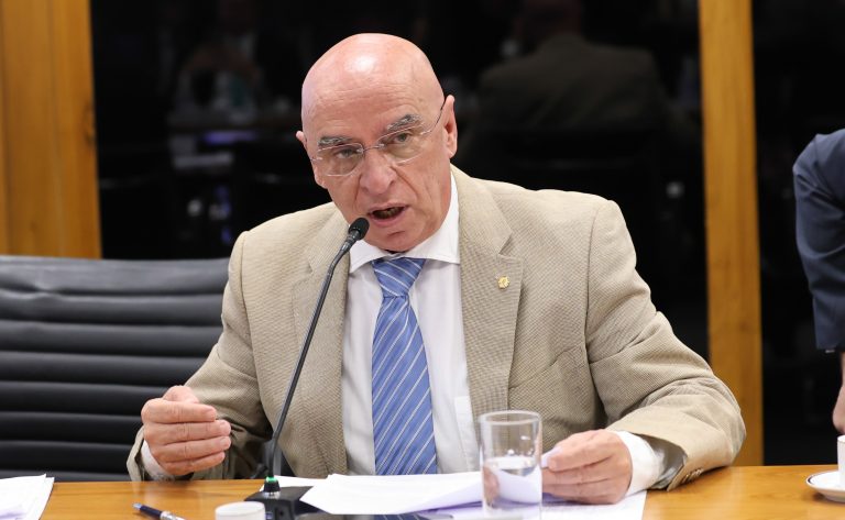  Novo líder do PDT quer relação respeitosa com governo e acompanhar reforma tributária