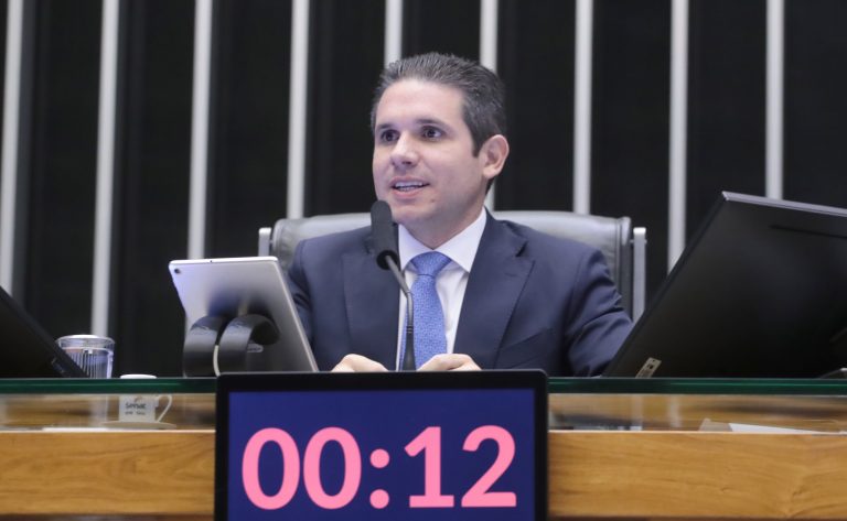  Hugo Motta comemora decisão de Dino sobre emendas e cita diálogo do Legislativo com demais Poderes