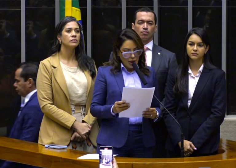  Deputados denunciam violência política contra vereadora do Tocantins e pedem providências