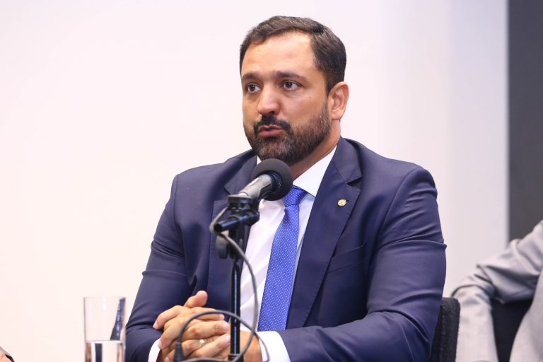  Diego Andrade é eleito presidente da Comissão de Minas e Energia