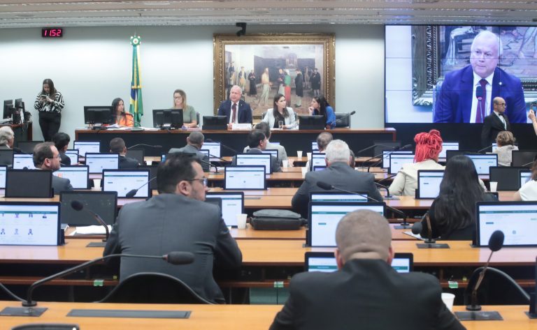  Eleitos presidentes de 28 comissões permanentes da Câmara dos Deputados