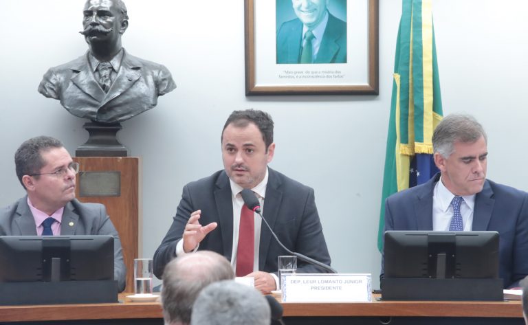  Relator pede cassação de mandato do deputado Glauber Braga no Conselho de Ética