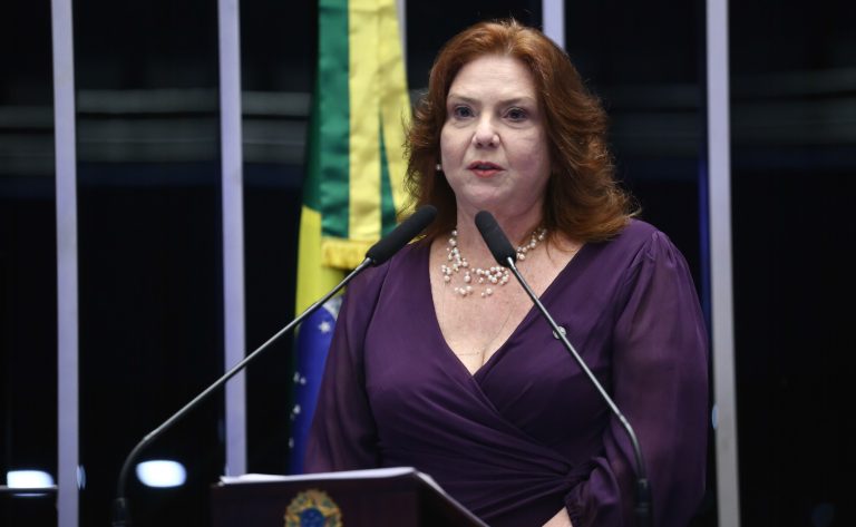  Projeto permite que mulher que sofra violência política de gênero possa se desfiliar sem perder o mandato