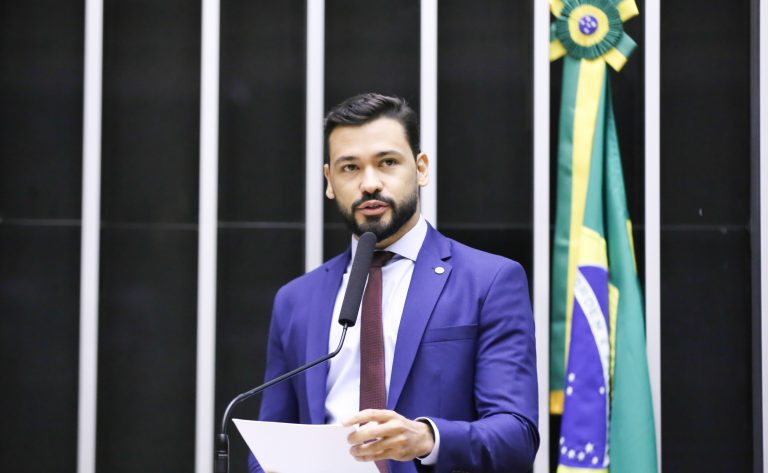  Projeto prevê novas eleições ou sorteio em caso de empate em eleições brasileiras