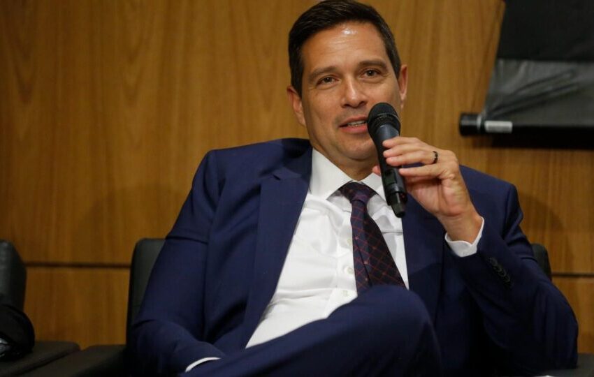  Haddad diz que alta da taxa Selic é culpa de Campos Neto, que deixou BC há 6 meses