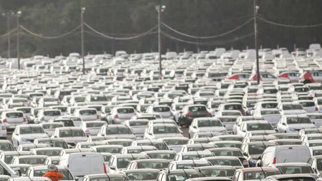 Governo estuda reduzir imposto de carro “popular”