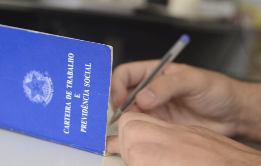  Brasil gera 148 mil vagas formais em maio com destaque para os serviços