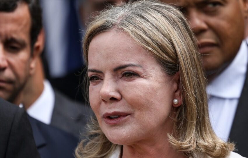  Gleisi ameaça deputados de cortar emendas se decreto do IOF for derrubado