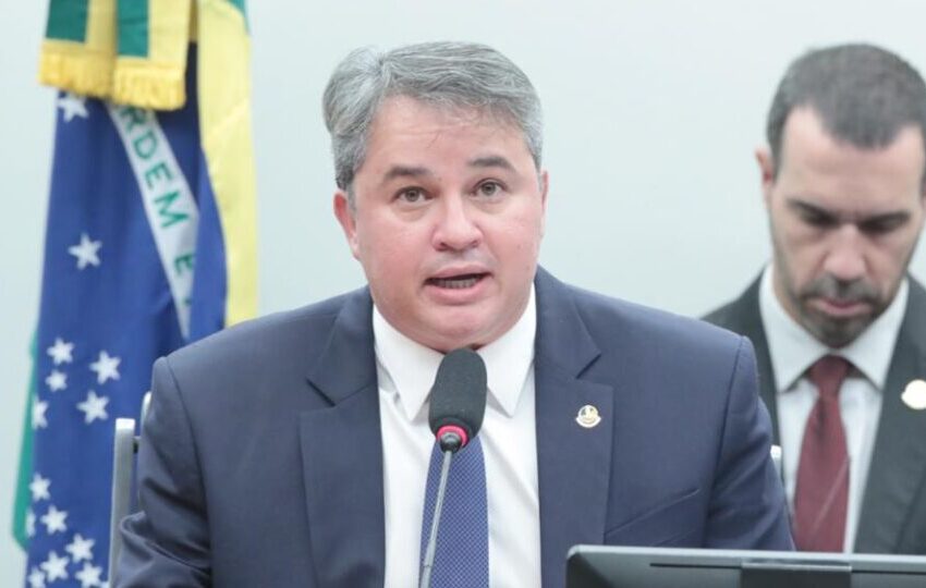  Presidente da CMO promete barrar gastos “eleitoreiros” para 2026