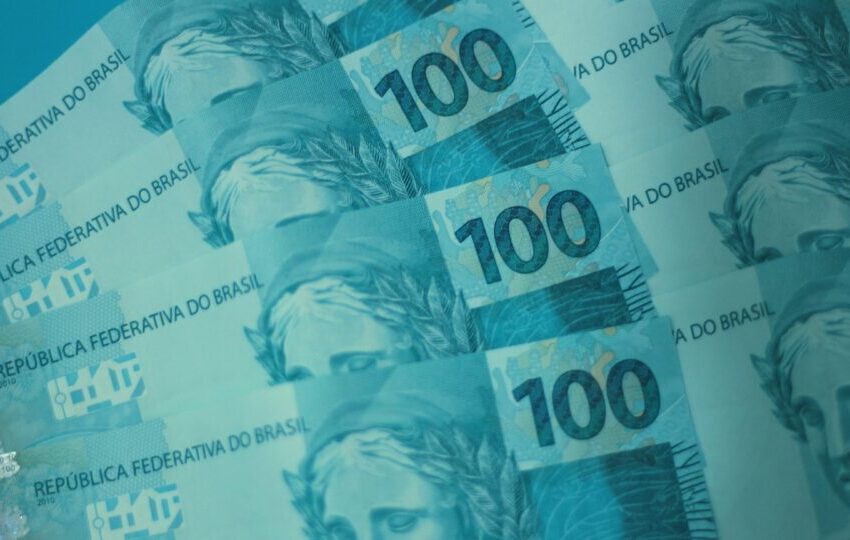  O que é salário mínimo e qual deveria ser o valor no Brasil em 2025?