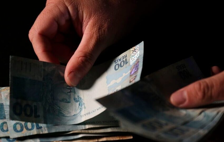  Arrecadação de impostos bate recorde em maio e soma R$ 230 bi; governo elevou IOF no mês