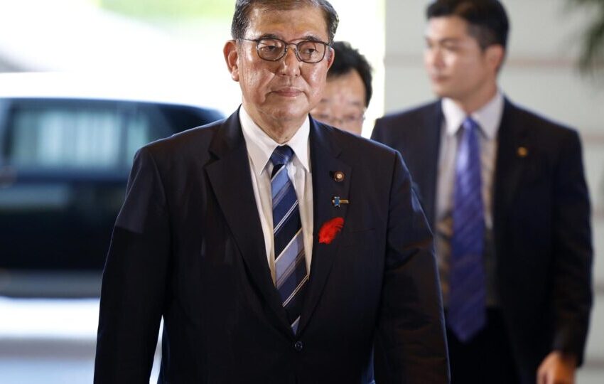  Premiê japonês deve perder controle do parlamento, mostra boca de urna