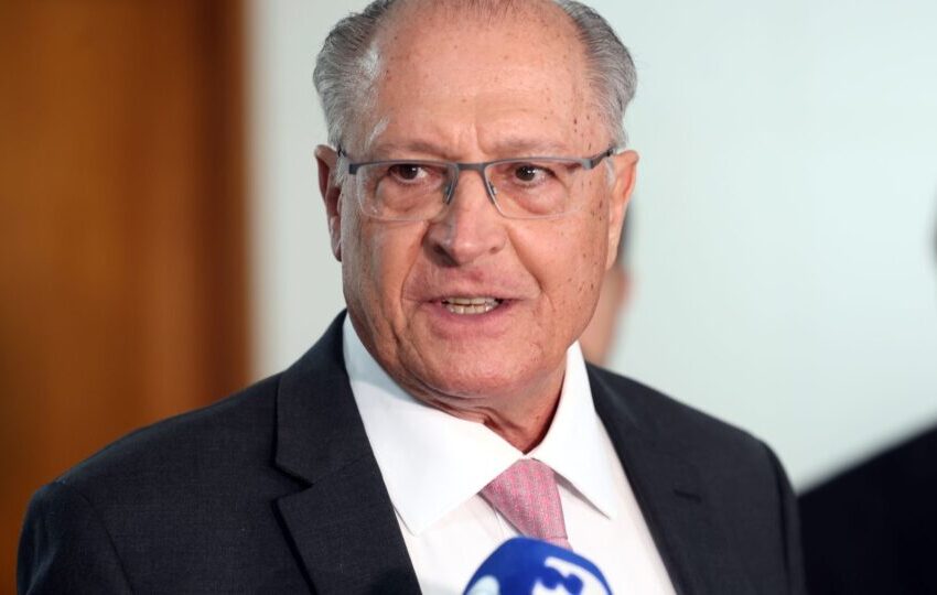  Alckmin rebate investigação dos EUA e diz que Pix é um sucesso
