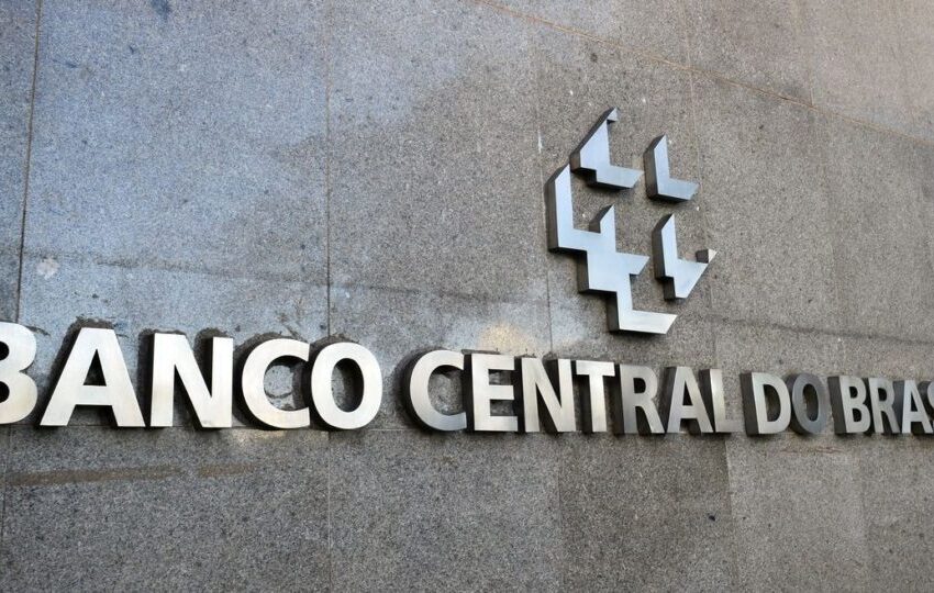  Técnico preso pela polícia vendeu acesso a hackers que invadiram sistema de pagamentos do BC