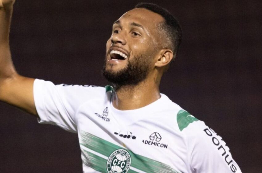  Atacante do Coritiba desencanta e sonha com artilharia da Série B
